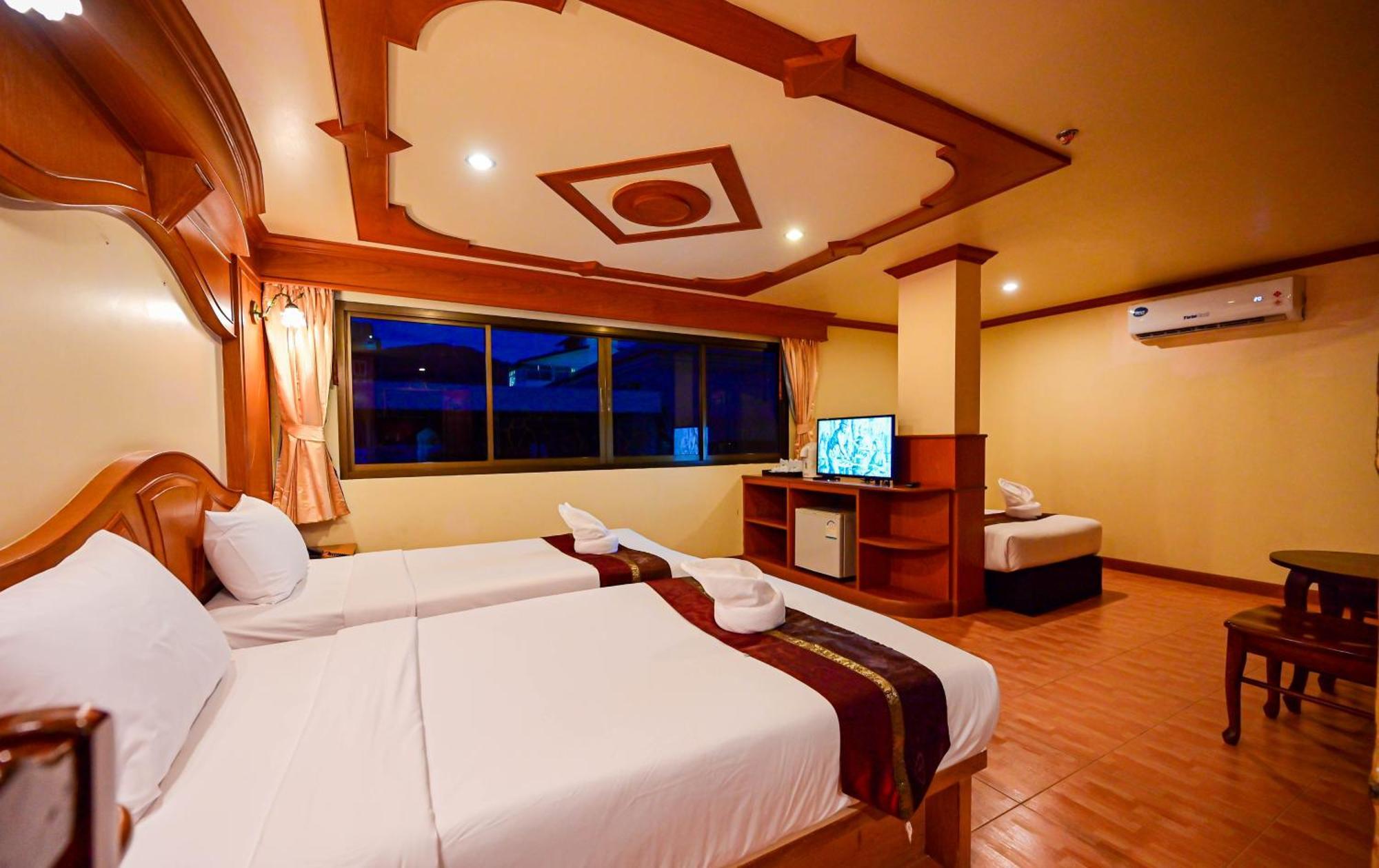 Complex Hotel Patong Exteriér fotografie